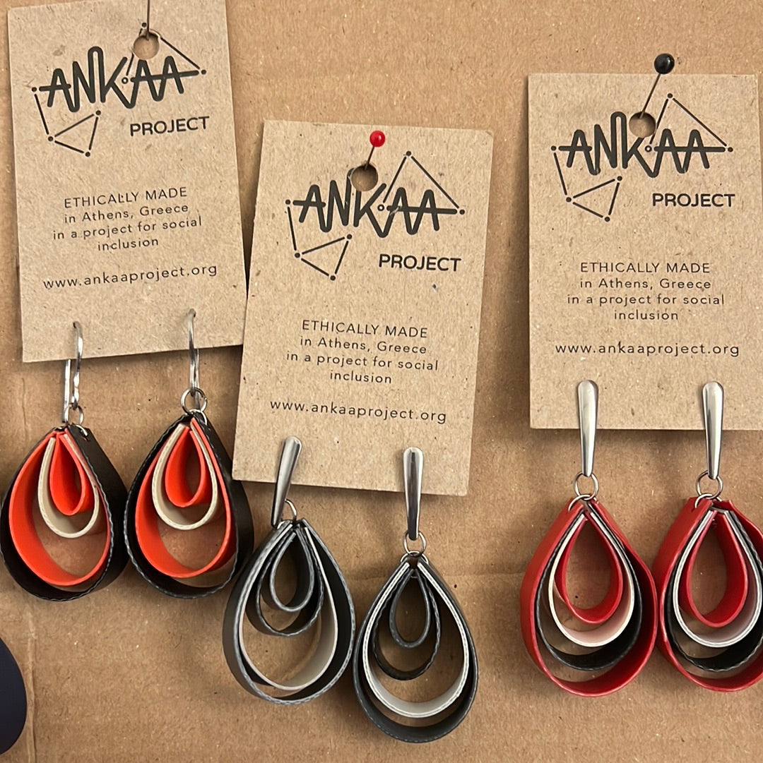 Pendientes reciclados por ANKAA