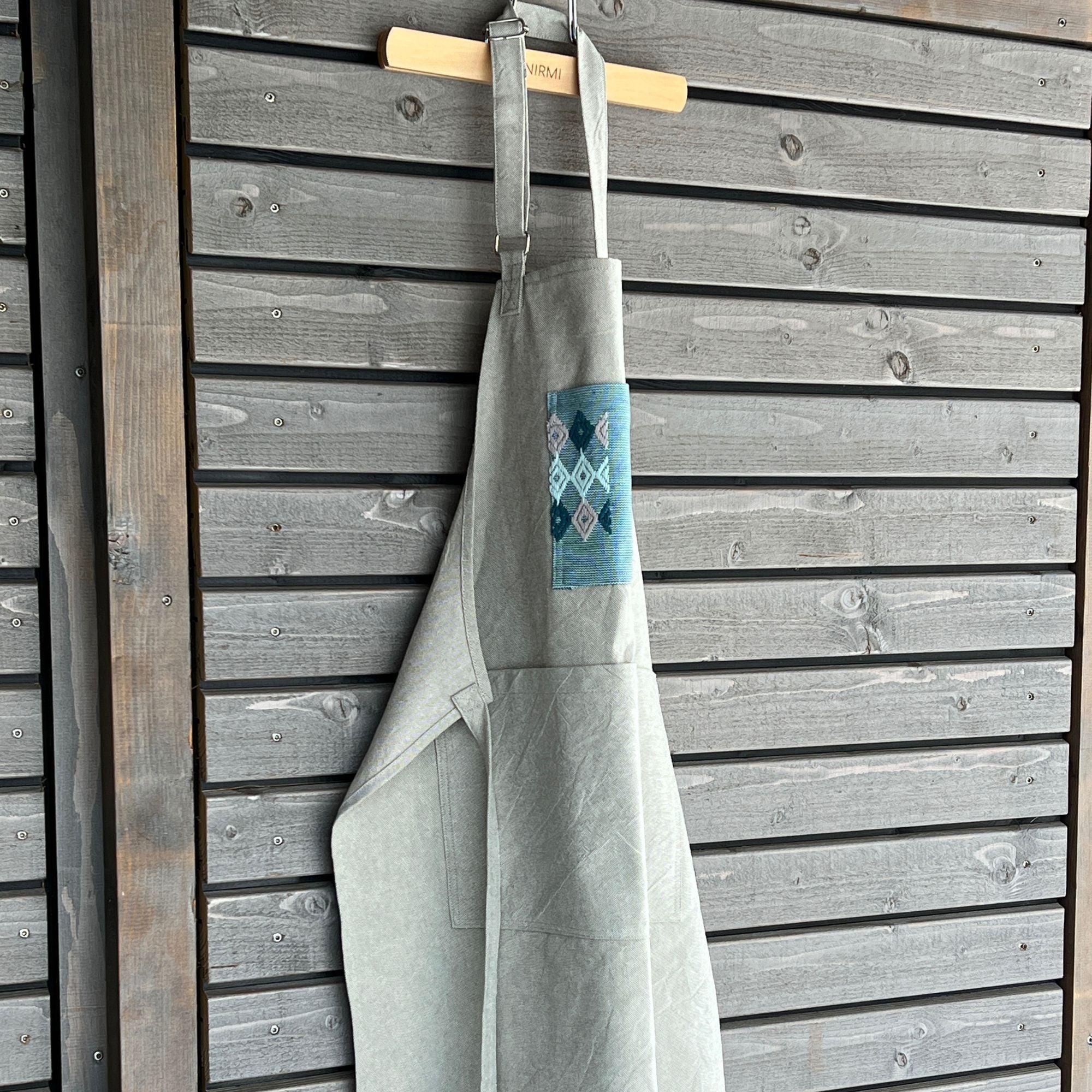 Upcycling cooking apron